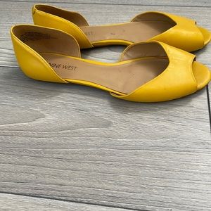 Yellow sandals,comfortable,gently used.